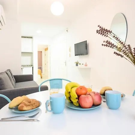 Francisco Cano By 10tosea Apartment