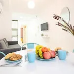 Francisco Cano By 10tosea Apartment